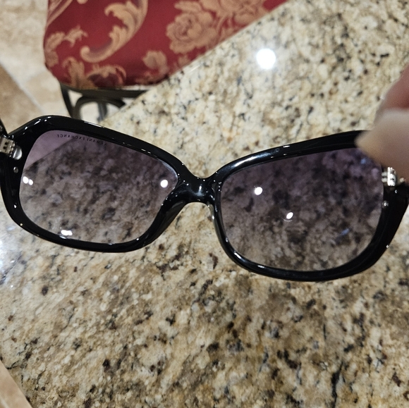 ARMANI EXCHANGE Stylish Black Sunglasses - Picture 7 of 14
